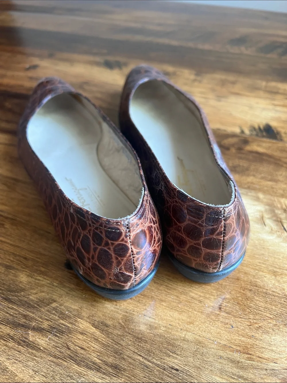 Salvatore Ferragamo Crocodile Brown Flats 10B